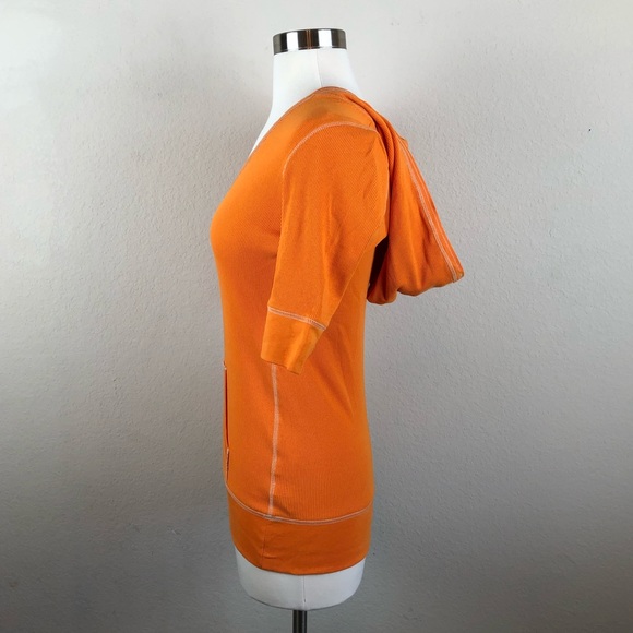 Victoria’s Secret Top Orange Scoop Neck - Picture 2 of 6